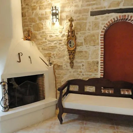 Arokaria Villa