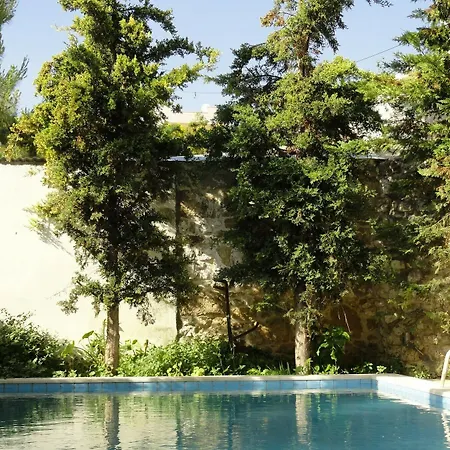 Arokaria Villa *